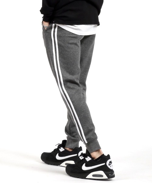 Salong hameu（サロン ハミュー）の「無地・サイドライン スウェット ジョガーパンツ メンズ レディース/トラックパンツ/スリムシルエット（スウェットパンツ・メンズ・グレー系その他2/ブラック系その他/ブラック系その他2/グレー系その他4/グレー系その他3/ブラック/グレー/グレー系その他/チャコール/ブルー系その他2/ネイビー/ブルー系その他・M/L/LL/S）」の7枚目の写真