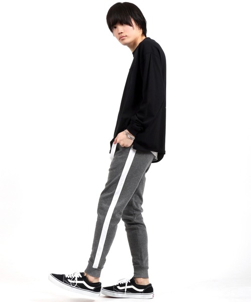 Salong hameu（サロン ハミュー）の「無地・サイドライン スウェット ジョガーパンツ メンズ レディース/トラックパンツ/スリムシルエット（スウェットパンツ・メンズ・グレー系その他2/ブラック系その他/ブラック系その他2/グレー系その他4/グレー系その他3/ブラック/グレー/グレー系その他/チャコール/ブルー系その他2/ネイビー/ブルー系その他・M/L/LL/S）」の18枚目の写真