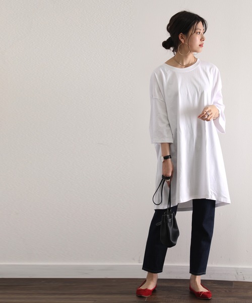 classicalelf(クラシカルエルフ)の「1972 オーバーサイズ バックプリントロング丈クルーネックロゴTシャツ(半袖)(Tシャツ/カットソー・レディース・ホワイト/ブラック/杢グレー・MEDIUM/LARGE/X-LARGE)」の17枚目の写真