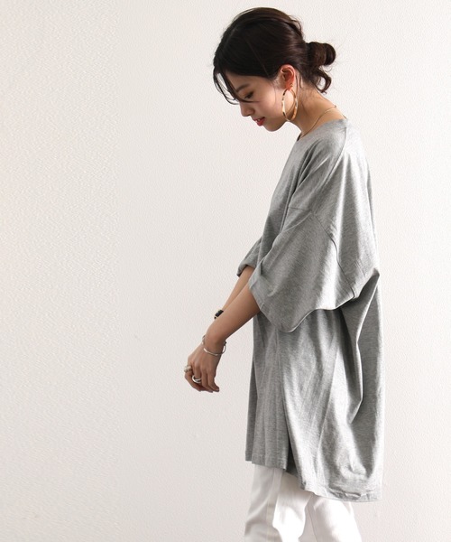 classicalelf(クラシカルエルフ)の「1972 オーバーサイズ バックプリントロング丈クルーネックロゴTシャツ(半袖)(Tシャツ/カットソー・レディース・ホワイト/ブラック/杢グレー・MEDIUM/LARGE/X-LARGE)」の21枚目の写真