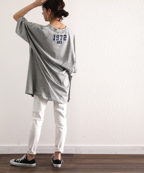 classicalelf(クラシカルエルフ)の「1972 オーバーサイズ バックプリントロング丈クルーネックロゴTシャツ(半袖)(Tシャツ/カットソー・レディース・ホワイト/ブラック/杢グレー・MEDIUM/LARGE/X-LARGE)」の8枚目の写真