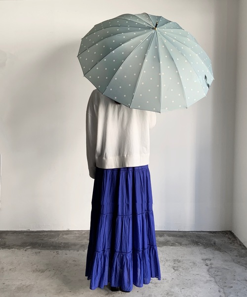 COMMON WARE（コモンウェアー）の「NT:16本骨ドット バイカラー　長傘（長傘・レディース・ブラック/ネイビー/ローズ/グリーン/ブルー/ブラック系/ミント/ローズ系/ネイビー系・FREE）」の4枚目の写真