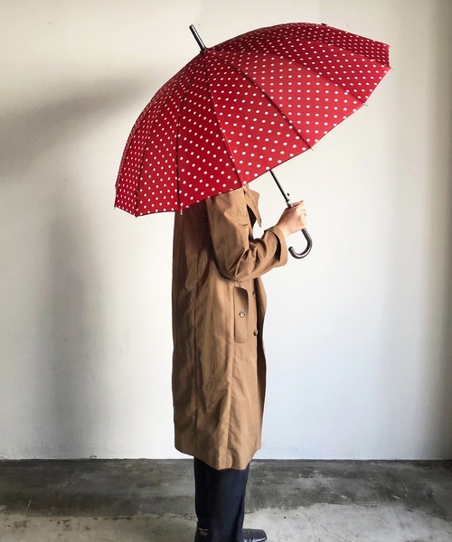 COMMON WARE（コモンウェアー）の「NT:16本骨ドット バイカラー　長傘（長傘・レディース・ブラック/ネイビー/ローズ/グリーン/ブルー/ブラック系/ミント/ローズ系/ネイビー系・FREE）」の10枚目の写真