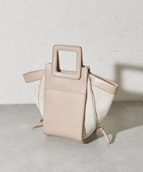 loti（ロティ）の「WEB限定　loti 　スクエアジップWAYミニバッグ（ショルダーバッグ・レディース・ベージュ/ブラウン/ブラック・FREE）」の3枚目の写真