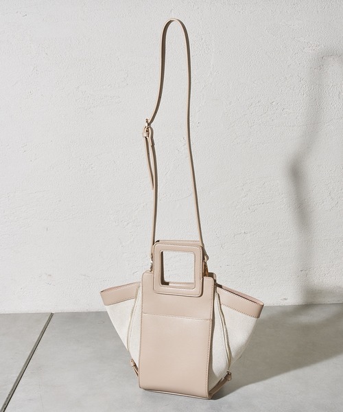 loti（ロティ）の「WEB限定　loti 　スクエアジップWAYミニバッグ（ショルダーバッグ・レディース・ベージュ/ブラウン/ブラック・FREE）」の13枚目の写真