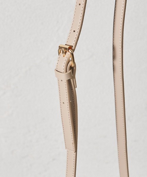 loti（ロティ）の「WEB限定　loti 　スクエアジップWAYミニバッグ（ショルダーバッグ・レディース・ベージュ/ブラウン/ブラック・FREE）」の14枚目の写真