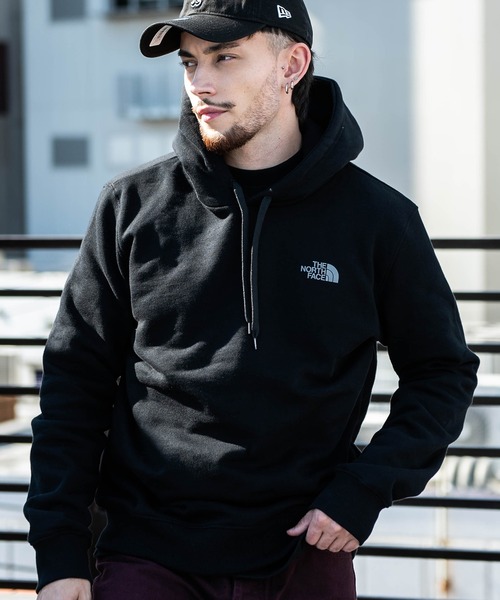 THE NORTH FACE(ザノースフェイス)の「THE NORTH FACE プルパーカー(パーカー・メンズ・ホワイト/ブラック/ブラック系その他/ホワイト系その他/ヘザーグレー/その他/グレー/ブラック系その他2/オリーブ×ブラック/グレー系その他/ブルー/レッド系その他/ホワイト系その他2/イエロー/ブルー系その他/カーキ/グリーン/グリーン系その他/グリーン系その他2/オレンジ/ブラック系その他3/ブルー系その他2/ベージュ系その他/ブラック系その他4/ブラック系その他5/グレー系その他2/ブルー系その他3/ブルー系その他4/ピンク/ネイビー/イエロー系その他/ブルー系その他5/ブラック系その他6/ブラック系その他7/グレー系その他3/オレンジ系その他/ホワイト系その他3/その他1/ブルー系その他6/ブラック×レッド/グリーン系その他3/イエロー系その他2・X-LARGE/XX-LARGE/MEDIUM/SMALL/LARGE/X-SMALL)」の11枚目の写真