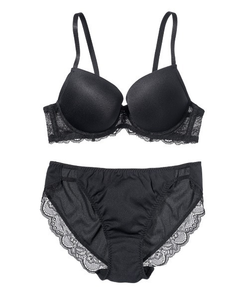 GiRLS by PEACH JOHN（ガールズバイピーチジョン）の「【ノンワイヤー！ほど良く盛れて、フィットする服にもひびきにくい】Ｔシャツノンワイヤーブラジャー＆ショーツセットりらこれ（ブラ&ショーツ・レディース・ブラック/ブルー/ベージュ/ピンクベージュ/スモークピンク/ピンク/ベージュ系その他/アッシュグレー/ライトベージュ・BC65/BC70/DE70/BC75/DE75/DE65）」の12枚目の写真