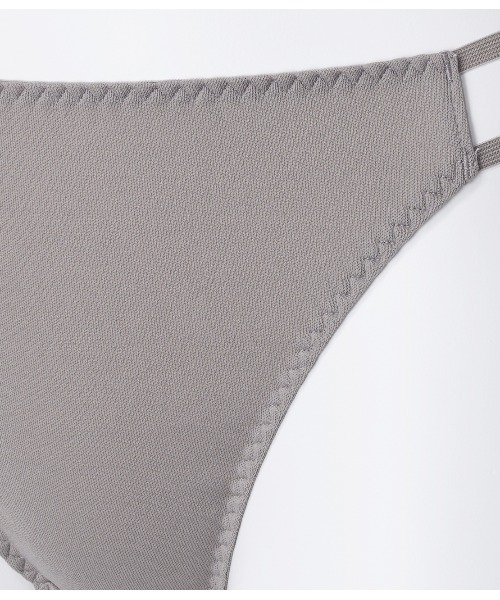 GiRLS by PEACH JOHN（ガールズバイピーチジョン）の「【ノンワイヤー！ほど良く盛れて、フィットする服にもひびきにくい】Ｔシャツノンワイヤーブラジャー＆ショーツセットりらこれ（ブラ&ショーツ・レディース・ブラック/ブルー/ベージュ/ピンクベージュ/スモークピンク/ピンク/ベージュ系その他/アッシュグレー/ライトベージュ・BC65/BC70/DE70/BC75/DE75/DE65）」の18枚目の写真