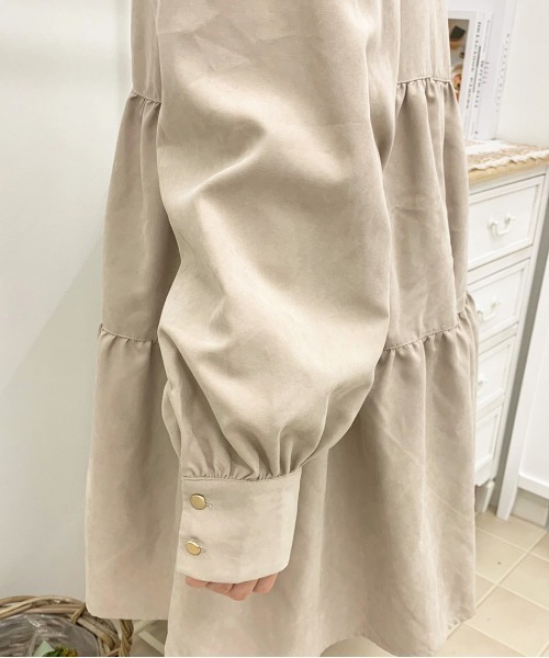 apres jour（アプレジュール）の「ピーチクロスティアードワンピース【ZOZOTOWN限定アイテム】（ワンピース・レディース・ブラック/ブラウン系その他/ライトベージュ・X-LARGE/フリー）」の6枚目の写真