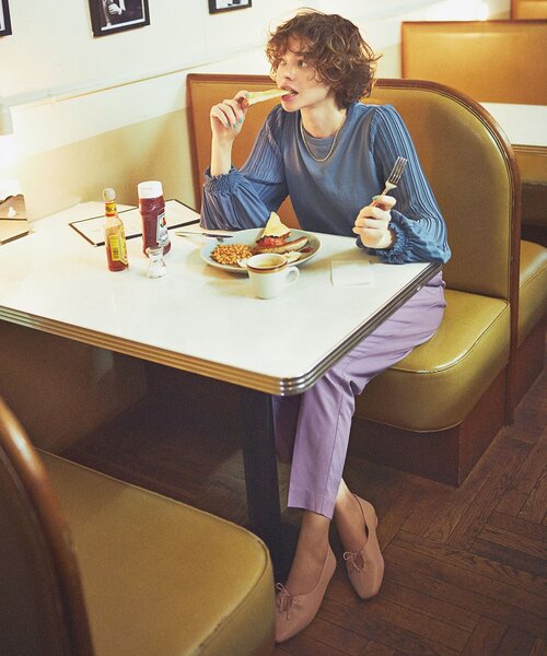 AG by aquagirl（エージーバイアクアガール）の「◆スクエアギャザーリボンフラットシューズ（その他シューズ・レディース・ブラック/ベージュ/オフホワイト・02/03）」の8枚目の写真