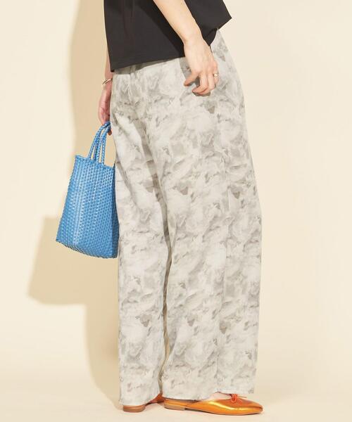 BEAUTY&YOUTH UNITED ARROWS(ビューティーアンドユースユナイテッドアローズ)の「BY∴ シアーマーブルプリントイージーパンツ -ウォッシャブル-(その他パンツ・レディース・ライトグレー/ターコイズブルー・S/M)」の5枚目の写真