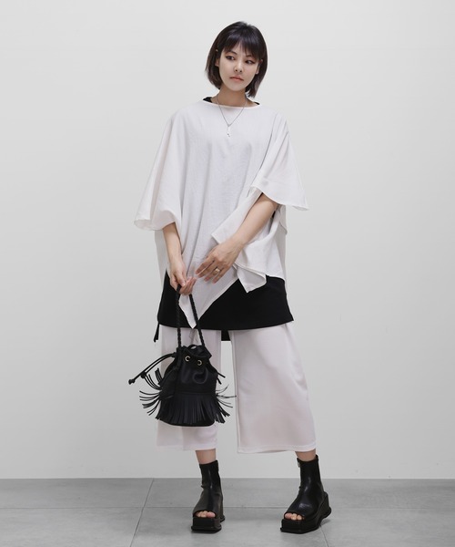 minsobi（ミンソビ）の「ポンチョ風カットソー ビッグシルエットレイヤードT　半袖　ユニセックス（Tシャツ/カットソー・メンズ・ホワイト/ブラック・FREE）」の9枚目の写真