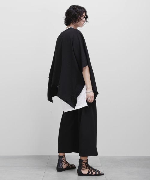 minsobi（ミンソビ）の「ポンチョ風カットソー ビッグシルエットレイヤードT　半袖　ユニセックス（Tシャツ/カットソー・メンズ・ホワイト/ブラック・FREE）」の11枚目の写真