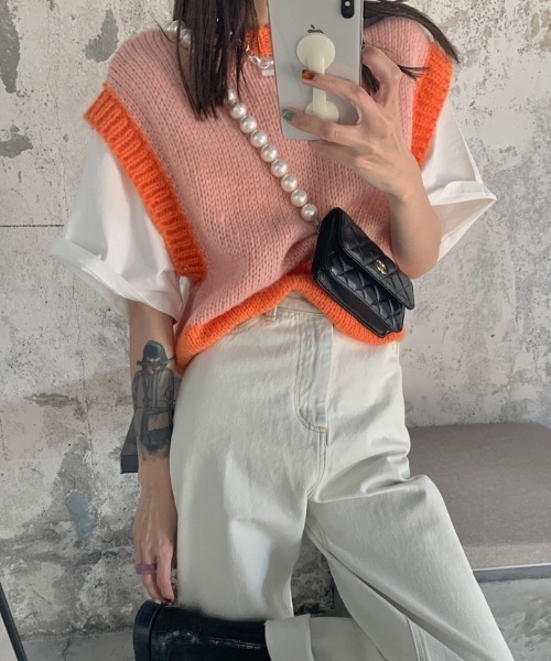 KOR（ケーオーアール）の「バイカラーニットベスト（ベスト・レディース・オレンジ系その他・FREE）」の6枚目の写真