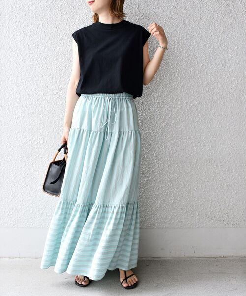 SHIPS（シップス）の「〈手洗い可能〉MANTECO ティアードスカート◇（スカート・レディース・ライトブルー/ブラウン・ONE SIZE）」の15枚目の写真