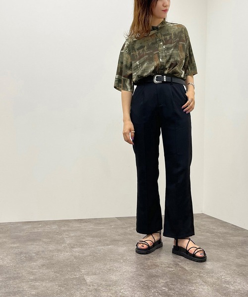 apres jour mignon（アプレジュールミニョン）の「ペイント柄バンドカラーシャツ 【ZOZOTOWN限定アイテム】（シャツ/ブラウス・レディース・ブルー系その他/グリーン系その他/パープル系その他・フリー/X-LARGE）」の9枚目の写真