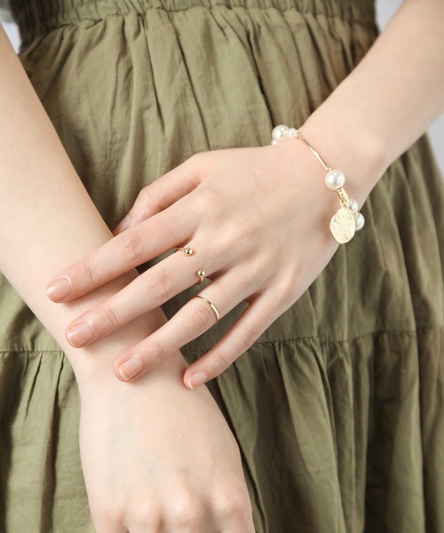 SAISON DE PAPILLON(セゾンドパピヨン)の「メタルプレートパールミックスブレスレット(ブレスレット・レディース・ゴールド・フリー)」の14枚目の写真