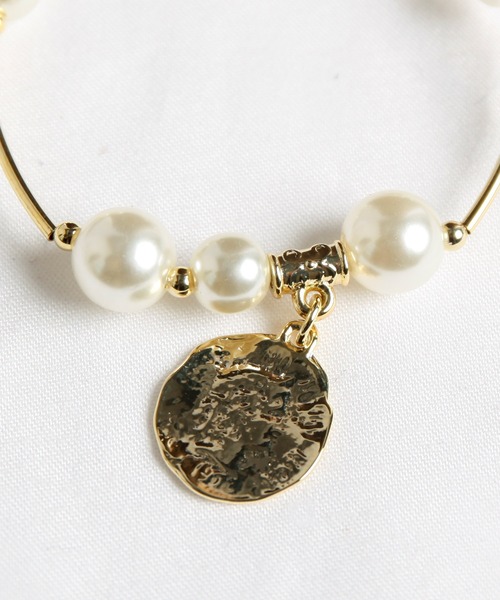 SAISON DE PAPILLON(セゾンドパピヨン)の「メタルプレートパールミックスブレスレット(ブレスレット・レディース・ゴールド・フリー)」の12枚目の写真