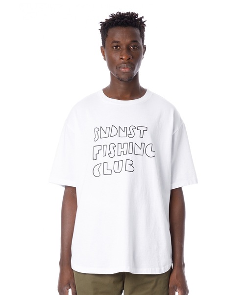 Sandinista(サンディニスタ)の「Fishing Club Tee / 釣りクラブTシャツ(Tシャツ/カットソー・メンズ・ホワイト/ブラック/サンドベージュ/グリーン系その他・SMALL/MEDIUM/LARGE)」の2枚目の写真