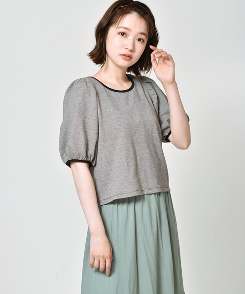 RETRO GIRL(レトロガール)の「柄パイピングパフTee(Tシャツ/カットソー・レディース・ブラック/ブラウン/グリーン/ブルー・FREE)」の2枚目の写真