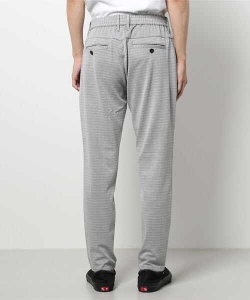 HIDEAWAYS NICOLE(ハイダウェイニコル)の「市松ジャカードポンチパンツ(その他パンツ・メンズ・ホワイト×ブラック/チャコールグレー×ブラック/ネイビー系・SMALL/MEDIUM/LARGE/X-LARGE)」の4枚目の写真