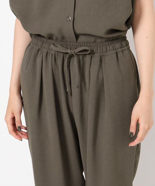 THE SHOP TK (ザ ショップ ティーケー )の「◆【イージーケア】麻調ジョグパンツ(その他パンツ・レディース・ブラック/カーキ/イエロー/グリーン・12/13)」の17枚目の写真