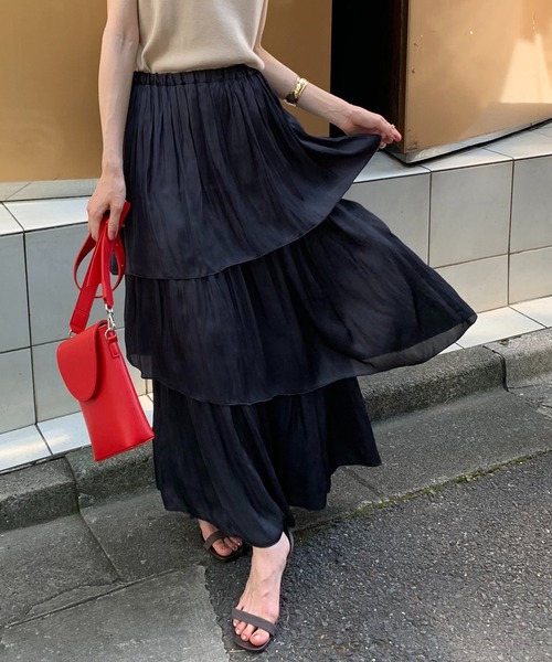 un dix cors（アンディコール）の「お洒落に差をつける主役級アイテム　割繊ティアードマキシスカート（スカート・レディース・チャコールグレー/ベージュ・FREE）」の2枚目の写真