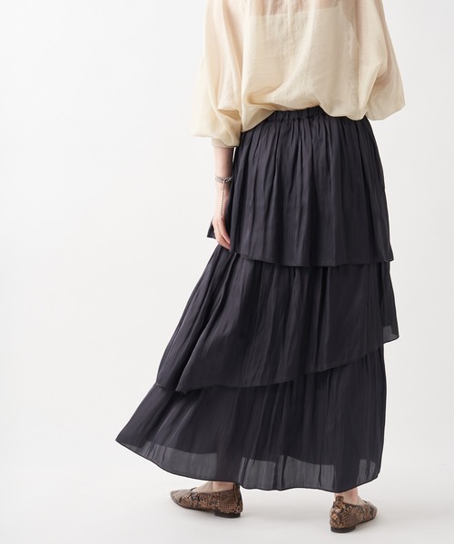 un dix cors（アンディコール）の「お洒落に差をつける主役級アイテム　割繊ティアードマキシスカート（スカート・レディース・チャコールグレー/ベージュ・FREE）」の3枚目の写真
