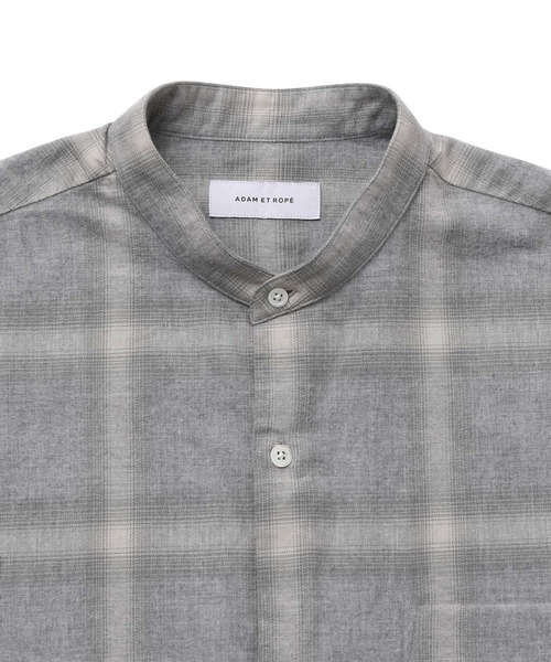ADAM ET ROPE'(アダムエロペ)の「ビッグシルエット バンドカラーシャツ(シャツ/ブラウス・メンズ・ホワイト/チャコールグレー/ライトグレー/ブラウン系その他3・M/L)」の10枚目の写真