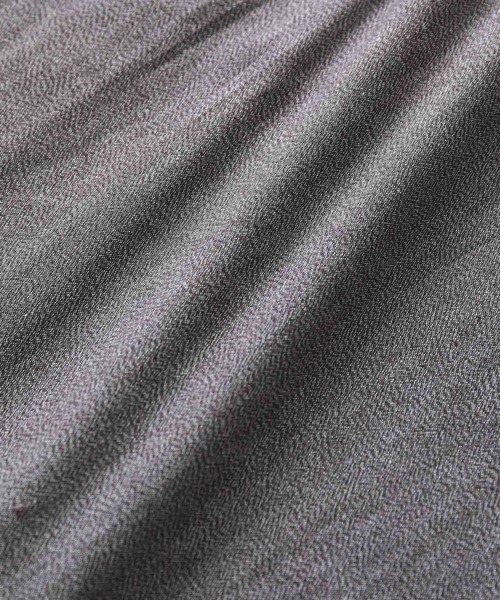 ADAM ET ROPE'(アダムエロペ)の「ビッグシルエット バンドカラーシャツ(シャツ/ブラウス・メンズ・ホワイト/チャコールグレー/ライトグレー/ブラウン系その他3・M/L)」の9枚目の写真