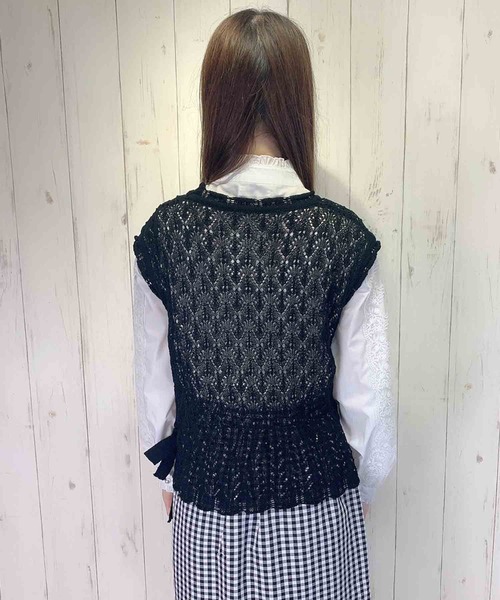 Clice de Paris(クリシェドゥパリス)の「K/サイドリボンニットベスト(ベスト・レディース・ベージュ/ブラック・ONESIZE)」の9枚目の写真
