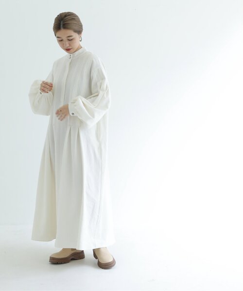 MJUKA.（ミューカ）の「東炊きキャンバス配色ステッチタックワンピース（ワンピース・レディース・ブラック/オフホワイト・FREE）」の2枚目の写真