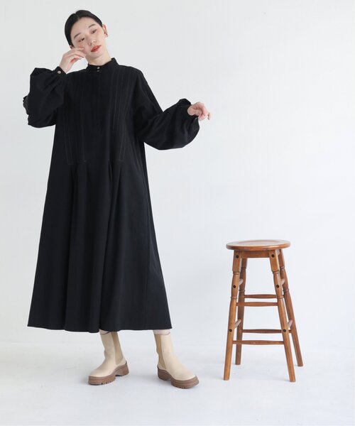 MJUKA.（ミューカ）の「東炊きキャンバス配色ステッチタックワンピース（ワンピース・レディース・ブラック/オフホワイト・FREE）」の3枚目の写真