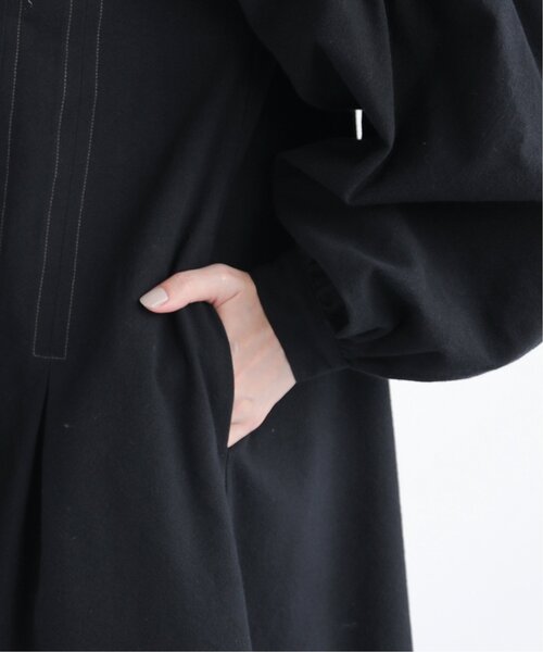 MJUKA.（ミューカ）の「東炊きキャンバス配色ステッチタックワンピース（ワンピース・レディース・ブラック/オフホワイト・FREE）」の19枚目の写真