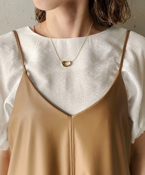 CAPRICIEUX LE'MAGE（カプリシューレマージュ）の「〈セットアイテム〉パフブラウス＆レザーキャミワンピースセット（ワンピース・レディース・グレイッシュベージュ/ブラック/キャメル・FREE）」の10枚目の写真