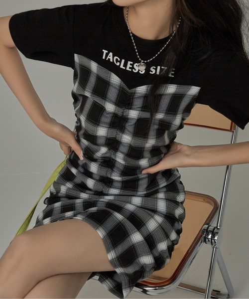 chuu（チュー）の「CHUU レタリングチェックワンピース（ワンピース・レディース・ブラック・FREE）」の5枚目の写真