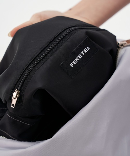 FEKETE（フェケテ）の「FEKETE MADE SUPER WIDE STRAP SHOULDER BAG / MEDIUM（ショルダーバッグ・メンズ・ブラック/グレー・FREE）」の17枚目の写真