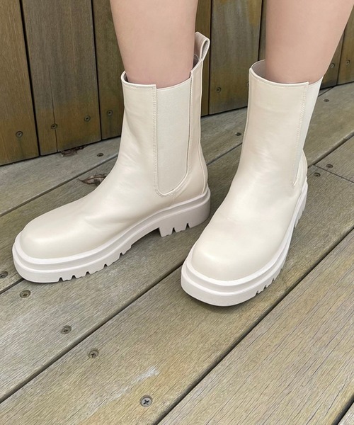 one after another NICE CLAUP（ワンアフターアナザーナイスクラップ）の「タンク底サイドゴアブーツ（ブーツ・レディース・ブラック/ダークブラウン/アイボリー・S/M/L）」の18枚目の写真