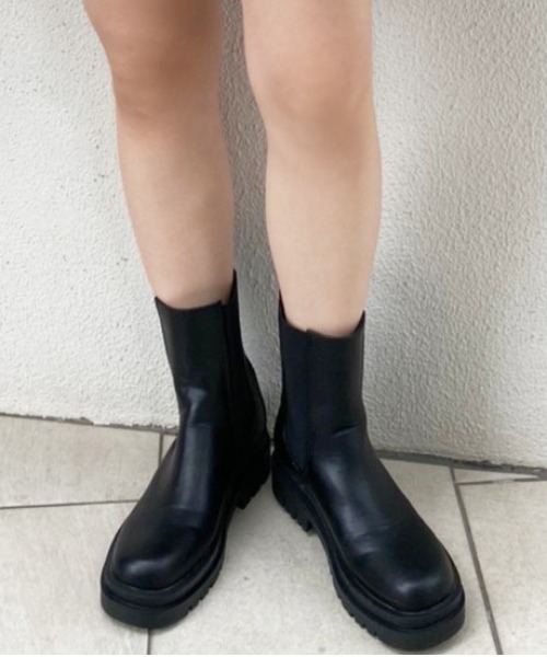 one after another NICE CLAUP（ワンアフターアナザーナイスクラップ）の「タンク底サイドゴアブーツ（ブーツ・レディース・ブラック/ダークブラウン/アイボリー・S/M/L）」の21枚目の写真