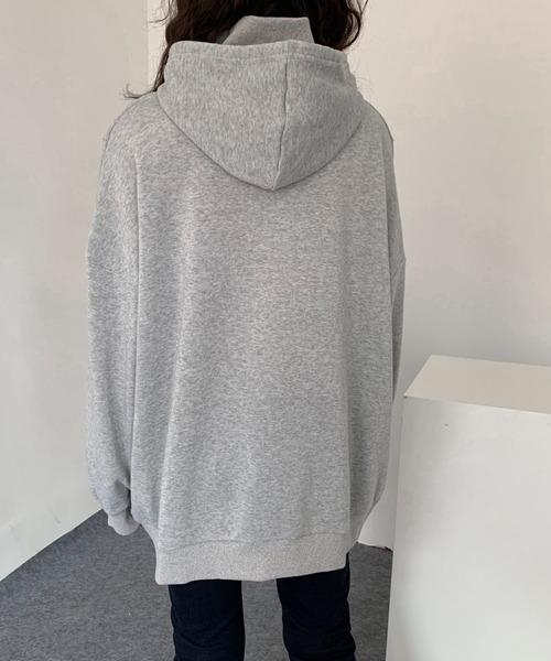 Diosfront(ディオスフロント)の「オーバーサイズロゴ刺繍レイヤード風スウェットパーカー(パーカー・レディース・ブラック/グレー/イエロー・M/L)」の6枚目の写真