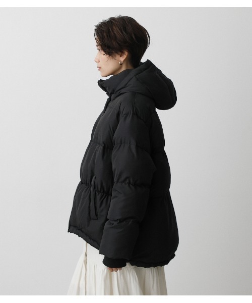 AZUL by moussy（アズールバイマウジー）の「ECOUSE PADDED CT/エコユーズパデッドコート（ダウンジャケット/コート・レディース・ブラック/ライトブラウン・SMALL/MEDIUM）」の8枚目の写真