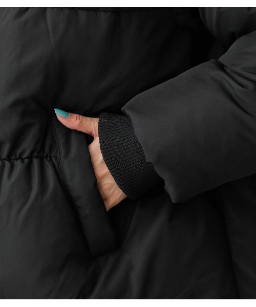 AZUL by moussy（アズールバイマウジー）の「ECOUSE PADDED CT/エコユーズパデッドコート（ダウンジャケット/コート・レディース・ブラック/ライトブラウン・SMALL/MEDIUM）」の20枚目の写真