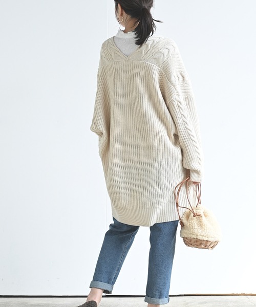 rps(アールピーエス)の「ケーブルニットロングカーディガン(カーディガン/ボレロ・レディース・ブラック/ベージュ/アイボリー・M)」の11枚目の写真