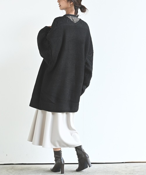 rps(アールピーエス)の「ケーブルニットロングカーディガン(カーディガン/ボレロ・レディース・ブラック/ベージュ/アイボリー・M)」の12枚目の写真