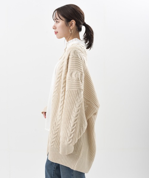 rps(アールピーエス)の「ケーブルニットロングカーディガン(カーディガン/ボレロ・レディース・ブラック/ベージュ/アイボリー・M)」の7枚目の写真