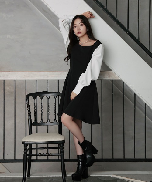 ANDGEEBEE（アンジービー）の「ブラウススリーブミニワンピ（ワンピース・レディース・ベージュ/ブラック・MEDIUM）」の4枚目の写真