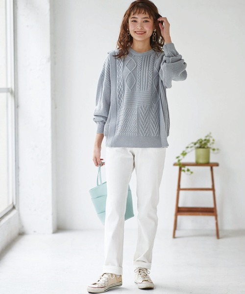 BELLUNA PLUS（ベルーナ）の「ケーブル柄クルーネックニットプルオーバー（ニット/セーター・レディース・ベージュ/ブルー・MEDIUM/LARGE）」の14枚目の写真