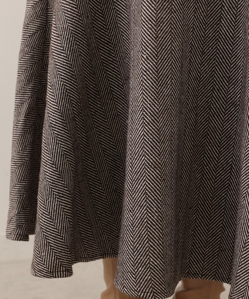 one after another NICE CLAUP（ワンアフターアナザーナイスクラップ）の「【WEB限定】Ｓ・Mサイズあり！ツイードハイウエストマーメイドスカート（スカート・レディース・ホワイト系その他/ブラック系その他/ブラウン系その他・SMALL/MEDIUM）」の21枚目の写真