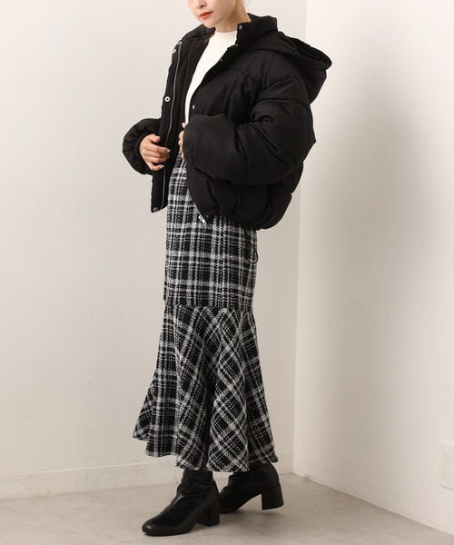 one after another NICE CLAUP（ワンアフターアナザーナイスクラップ）の「【WEB限定】Ｓ・Mサイズあり！ツイードハイウエストマーメイドスカート（スカート・レディース・ホワイト系その他/ブラック系その他/ブラウン系その他・SMALL/MEDIUM）」の15枚目の写真